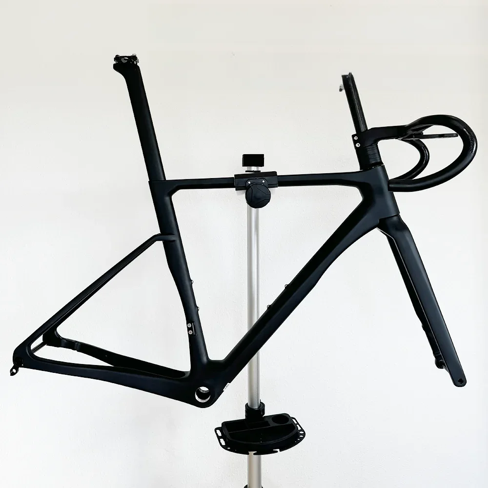 Stuwkracht Full Carbon Road Frame Schijfrem Max 700*32C AERO Road Fiets Frameset BSA Volledige Interne Kabel Met stuur DI2 - afbeelding 2