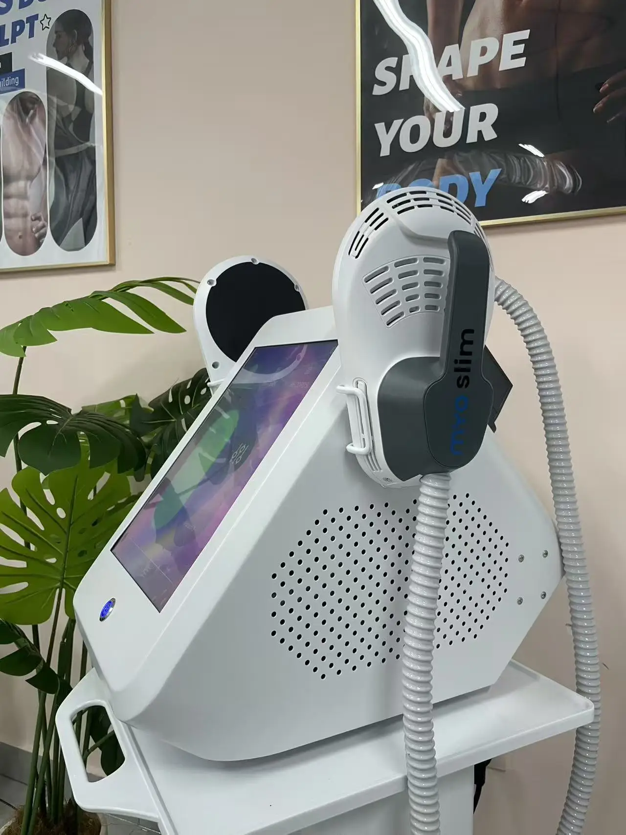 

EMS RF Sculpt Machine Уменьшенный жир MYOslim Скульптура тела для похудения Портативное электромагнитное устройство для стимуляции мышц таза