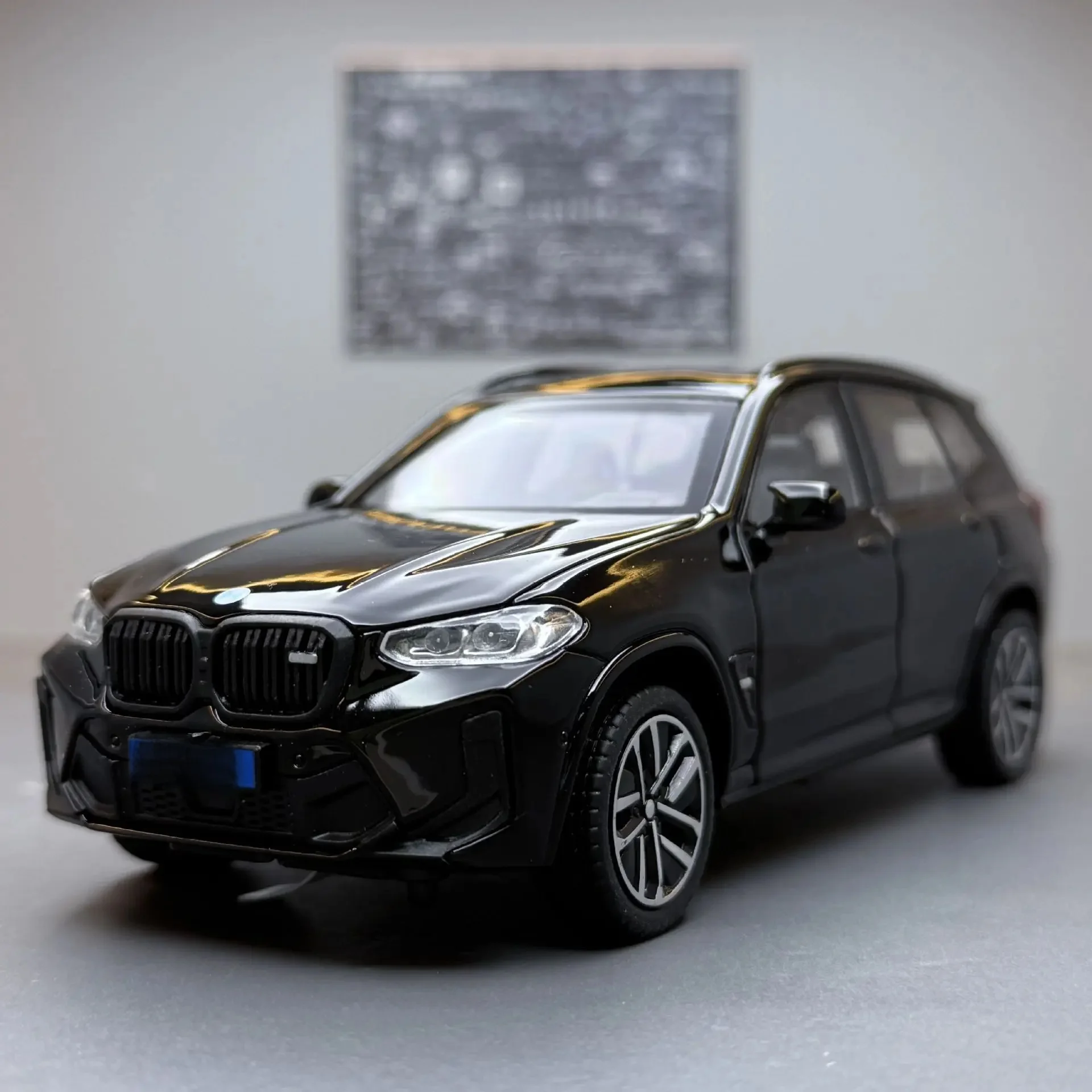 1:32 X3M X3 SUV 2025 Odlew ze stopu Model samochodu Zabawka Dźwięk i światło Odciągnij Zabawka dla dzieci Kolekcjoner Prezent urodzinowy — 2