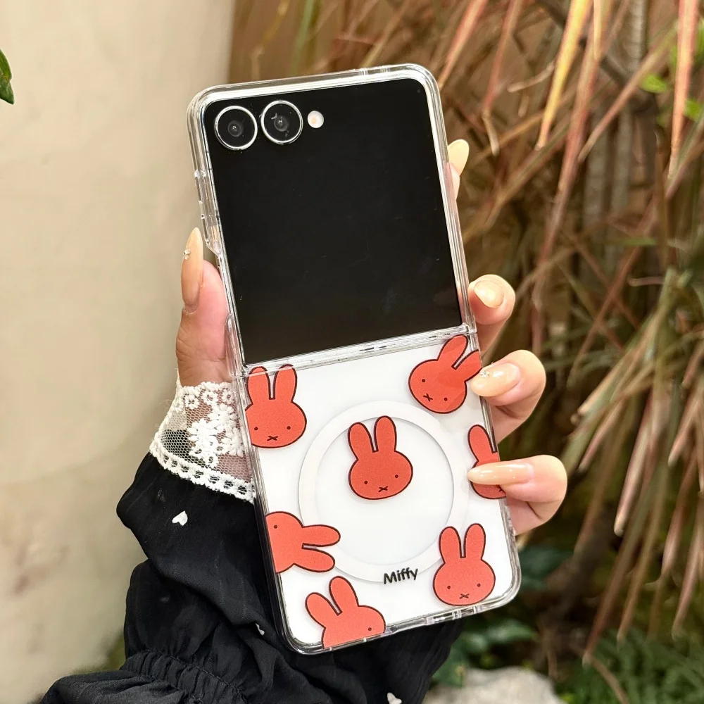 Urocze etui magnetyczne z motywem królika Miffy do Samsung Galaxy Z Flip8, Z Flip7, Z Flip6 z podstawką Magsafe, uroczy zestaw odporny na upadki. — zdjęcie produktu 2