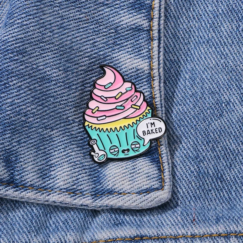 Cartoon Ice Cream Sundae Dessert Enamel Brooch Creative Cupcake Lapel Pin Badge Backpack Clothing Hat Accessories