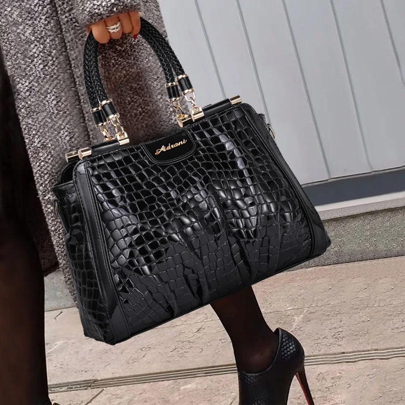 Crocodile pattern handbag for women 2023 new fashionable and high-end leather handbag for women with large capacity