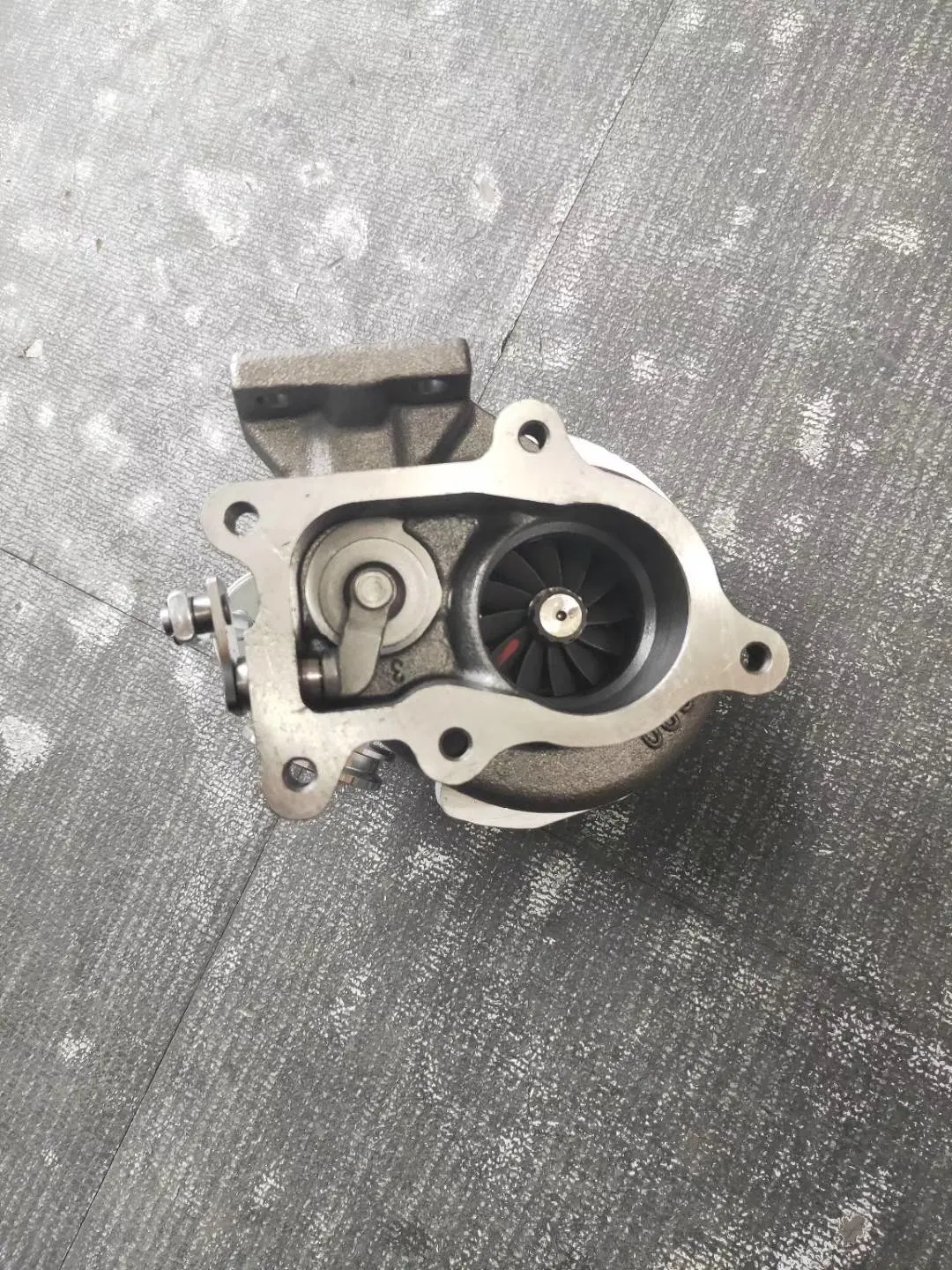 NEW  HE221W Turbocharger Cummins QSB 3.9L 4042714 turbo for holset