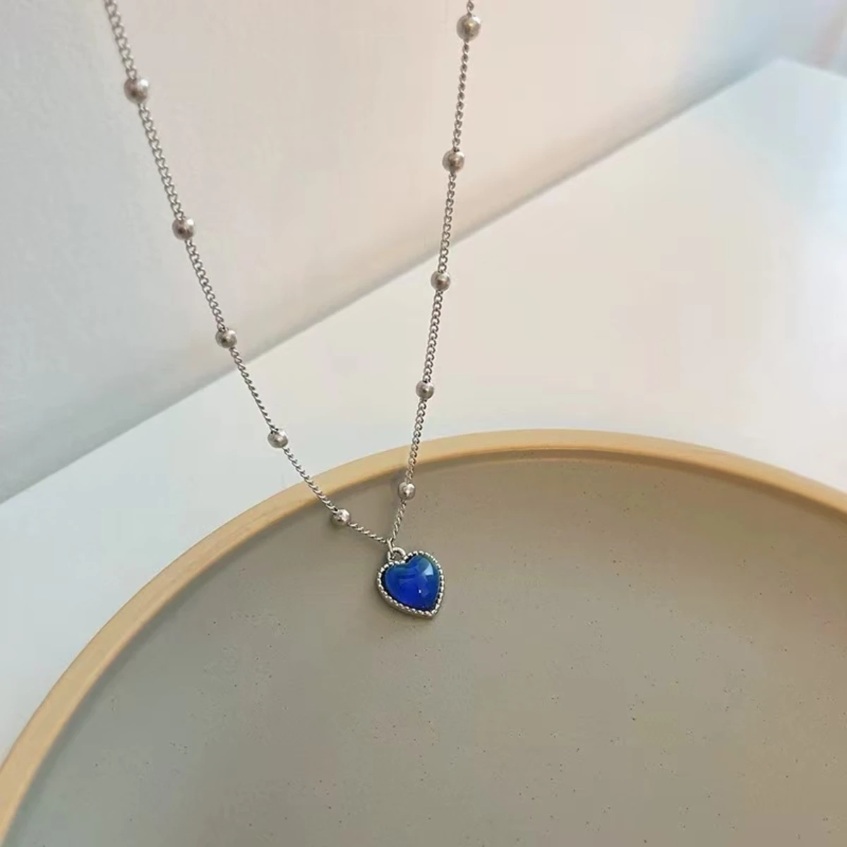 Changing Color Heart Pendant Necklace For Women Simple Design Temperature Sensitive Stone Peach Choker Party Jewelry image 5