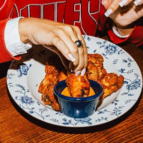 

Professional Pneumatics Shock Wave Device Body Massager for Leg Knee Pain Therapy Physio Treatment Relaxation