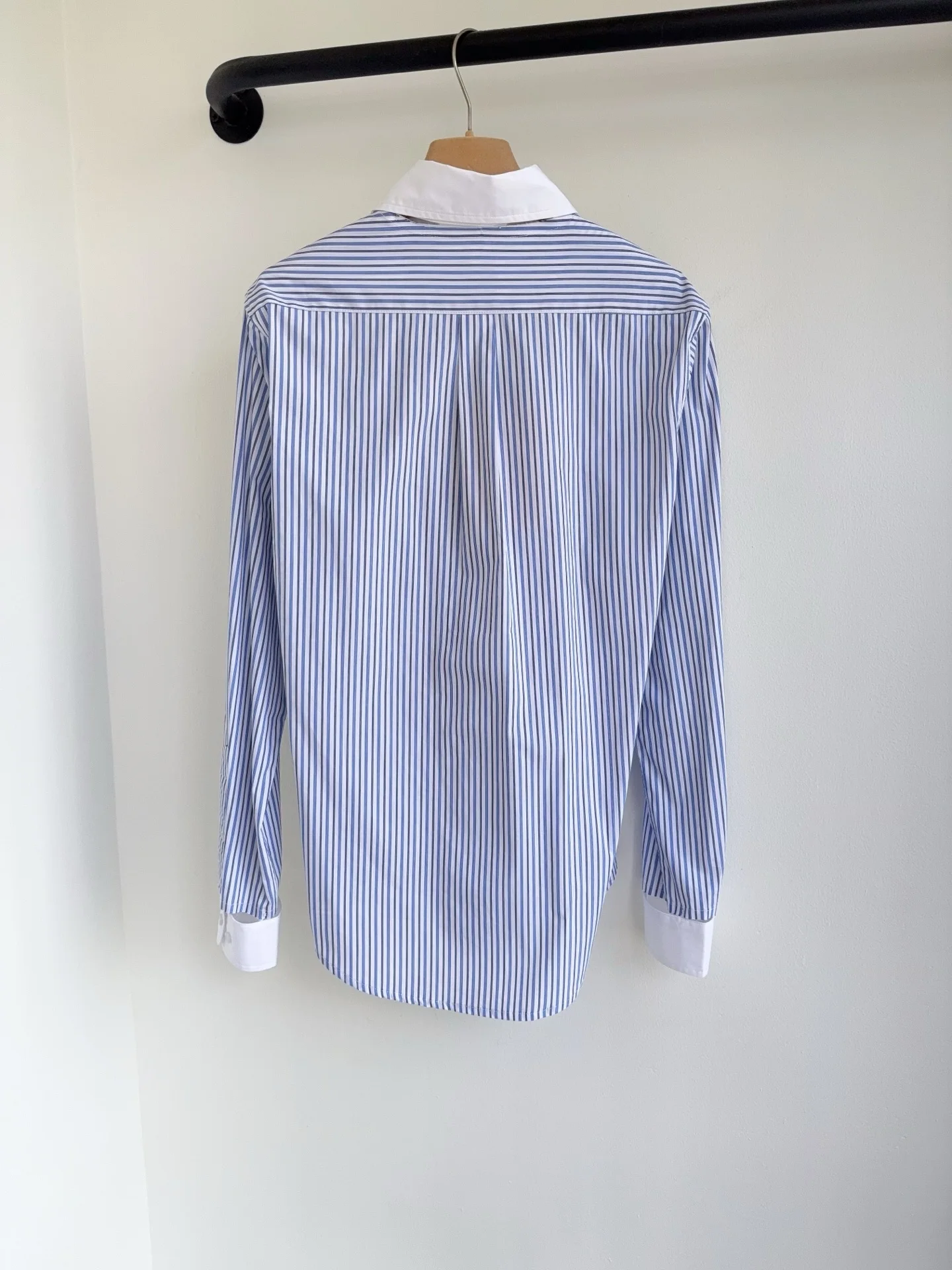 

2025 Early Autumn New Contrasting Lapel Embroidered Striped Poplin Shirt with Detachable Collar Comfortable Cuffs WYY-248
