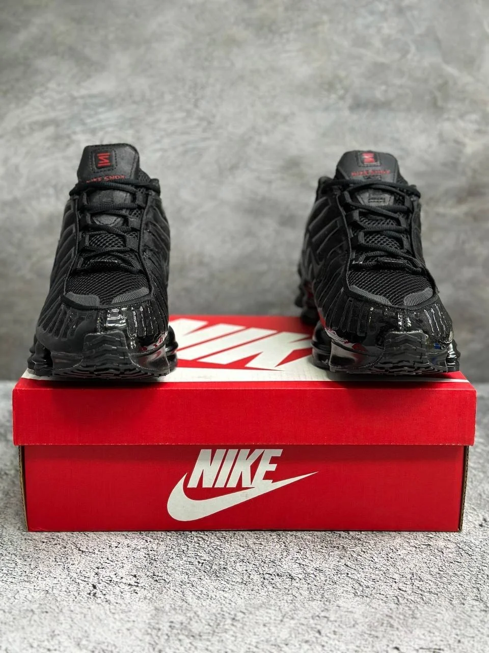 Men's Nike Wmns Shox TL sneakers are men's ceds of male masculine