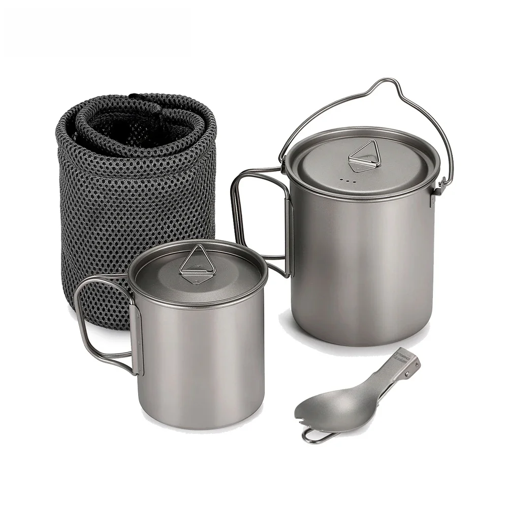 Tomshoo 3-teiliges Titan-Kochgeschirr-Set, ultraleichter 750-ml-Topf, 450-ml-Wassertasse, Becher mit Deckel, zusammenklappbarer Spork für Outdoor-Camping, Rucksackreisen