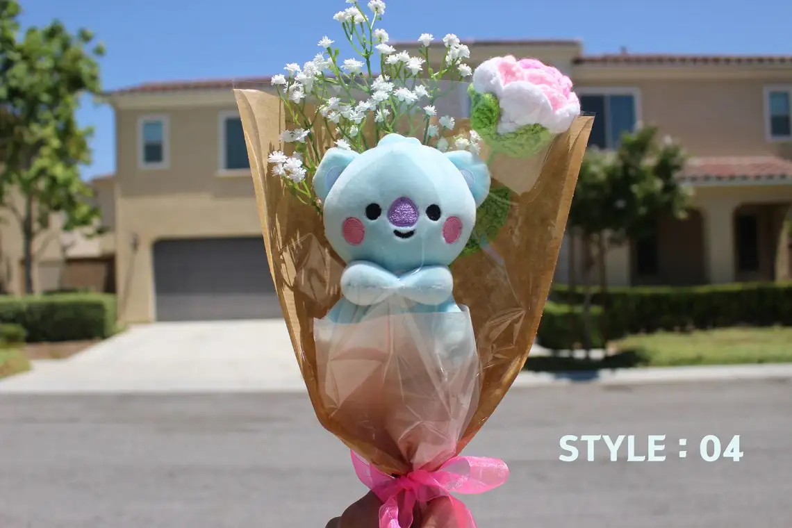 BTS Crochet Bouquet, BT21, K POP Boy Group Bouquet, K Pop Crochet Bouquet, K Pop Gifts, Rose Rose