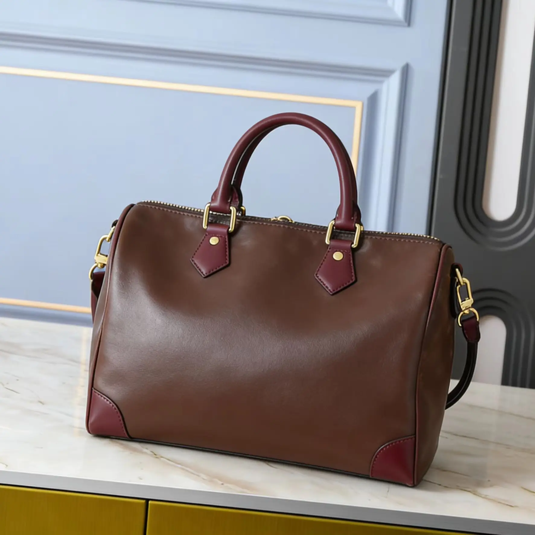 

2025 Handbag Pillow Bag Coated Canvas Large Capacity Classic Practical 30x 21 x 17cm