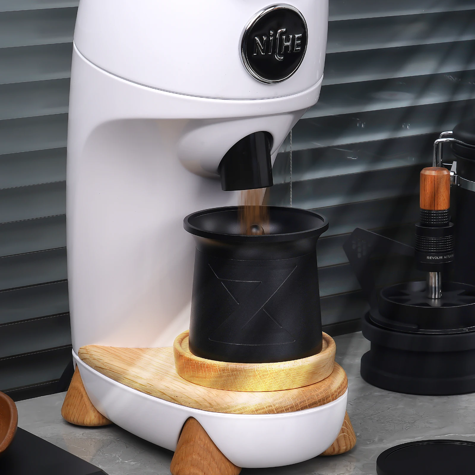 IKAPE Coffee Blind Shaker, Espresso Powder Receiver Cup, Coffee Powder Receiver Container for 51/54/58mm Portafilters (z-graphs)