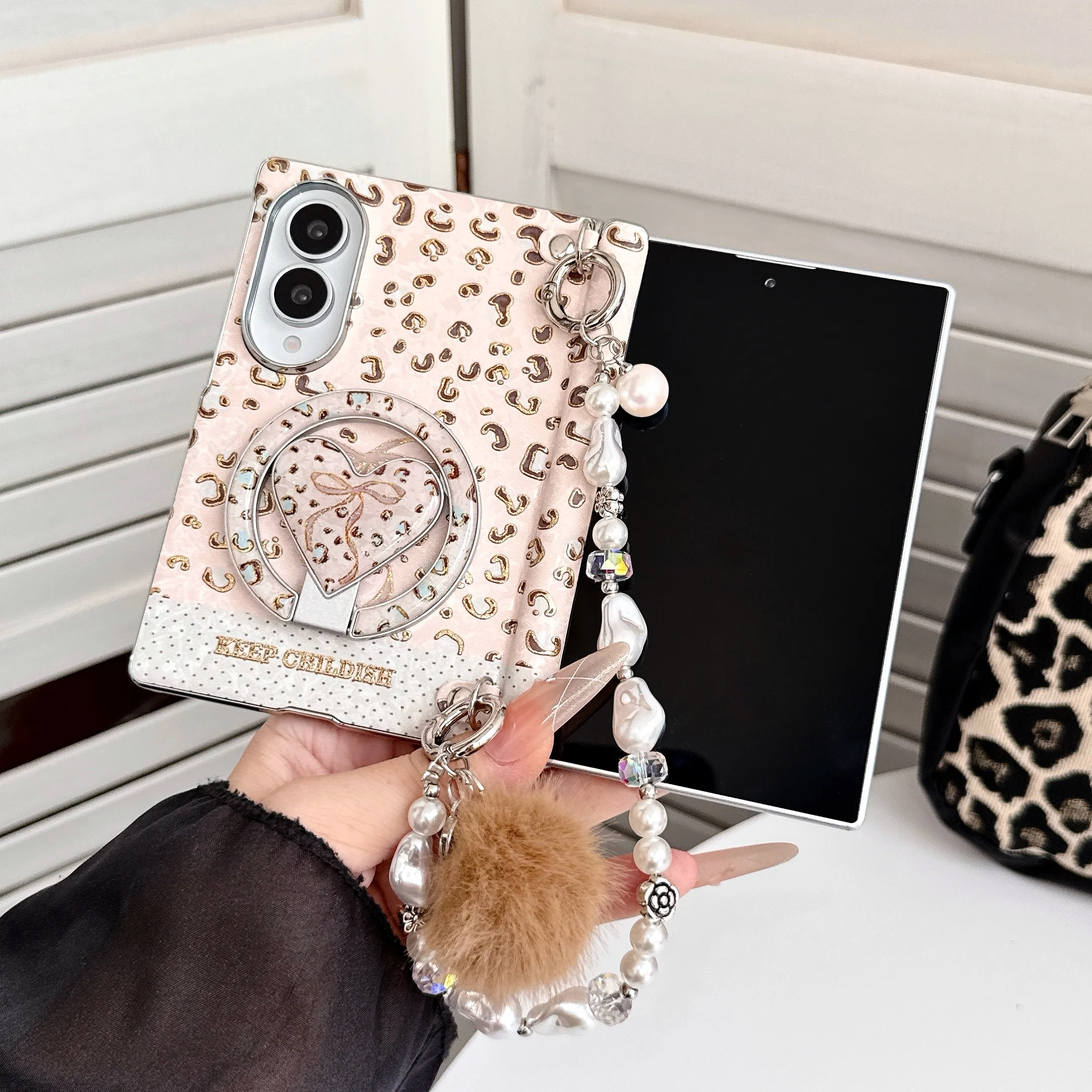 Vintage Leopard Heart Bow Magnetic Stand Phone Case for Samsung Z Fold 8 Ultra Z Fold 8 Z Fold 7, Fashion Luxury Anti-drop Cover