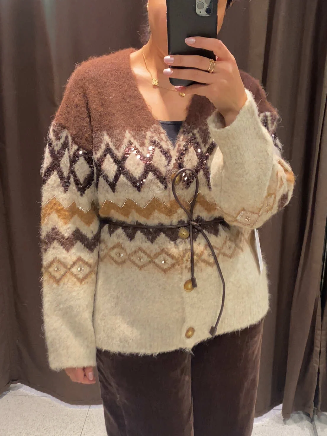 

Осень/зима Повседневный кардиган с поясом и v-образным вырезом Трикотажная жаккардовая куртка на пуговицах Комплект с юбкой: стильный, элегантный и шикарный кардиган