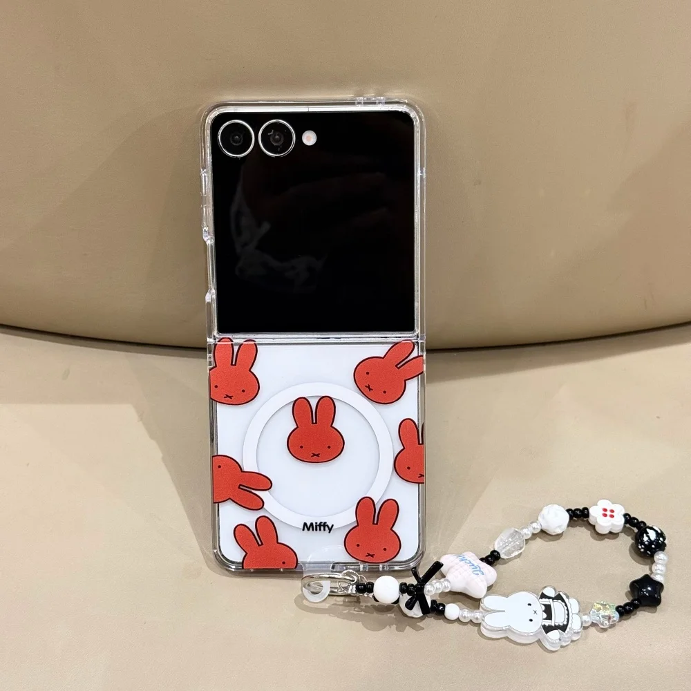 Urocze etui magnetyczne z motywem królika Miffy do Samsung Galaxy Z Flip8, Z Flip7, Z Flip6 z podstawką Magsafe, uroczy zestaw odporny na upadki. — zdjęcie produktu 5