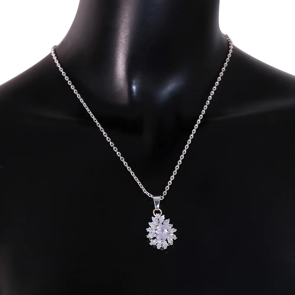 Collier en Zircon pour femmes, robe de mariée en cristal, Long pendentif avec pompon, chaîne arrière, bijoux pour le corps, décor dos nu Sexy