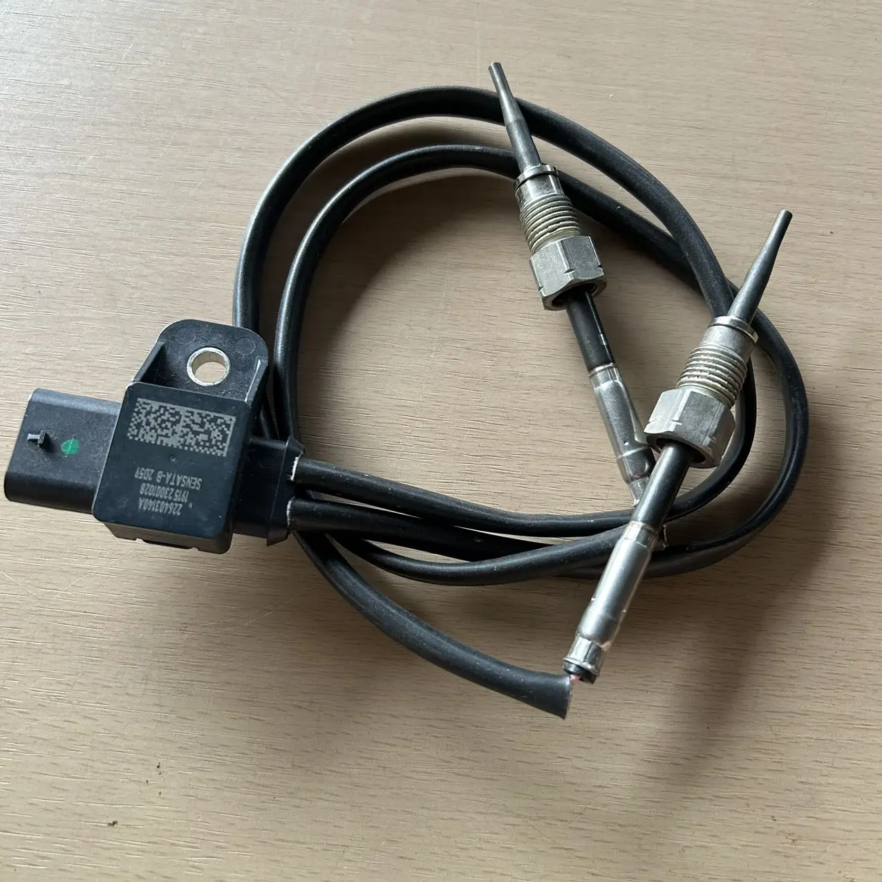 Shipping from Japan Brand New Exhaust Gas Temperature Sensor for Nissan Qashqai 226403140A 22640-3140A