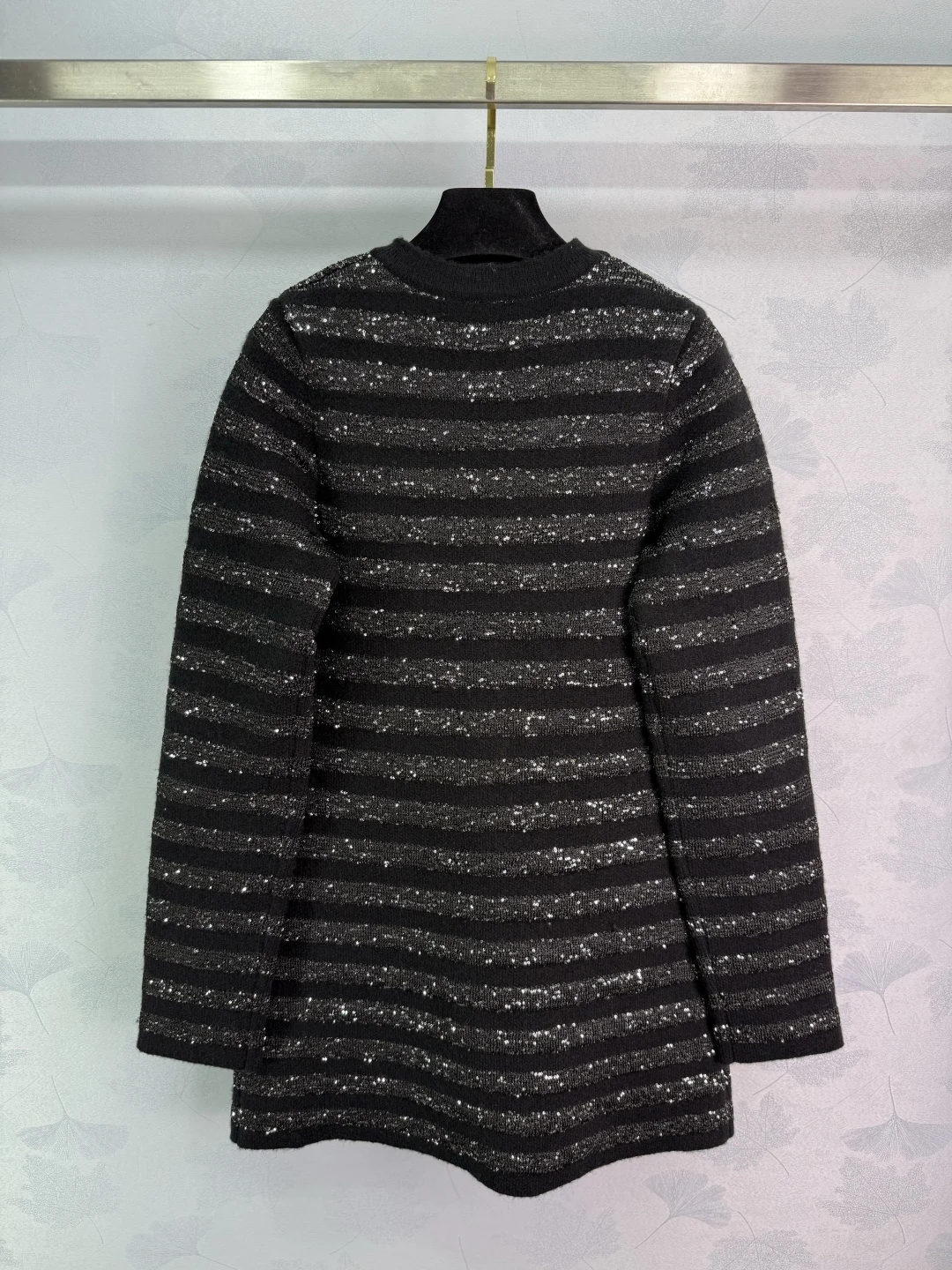 Women's latest classic black striped sequined knitted cardigan for autumn and winter, V-neck single breasted versatile cardigan