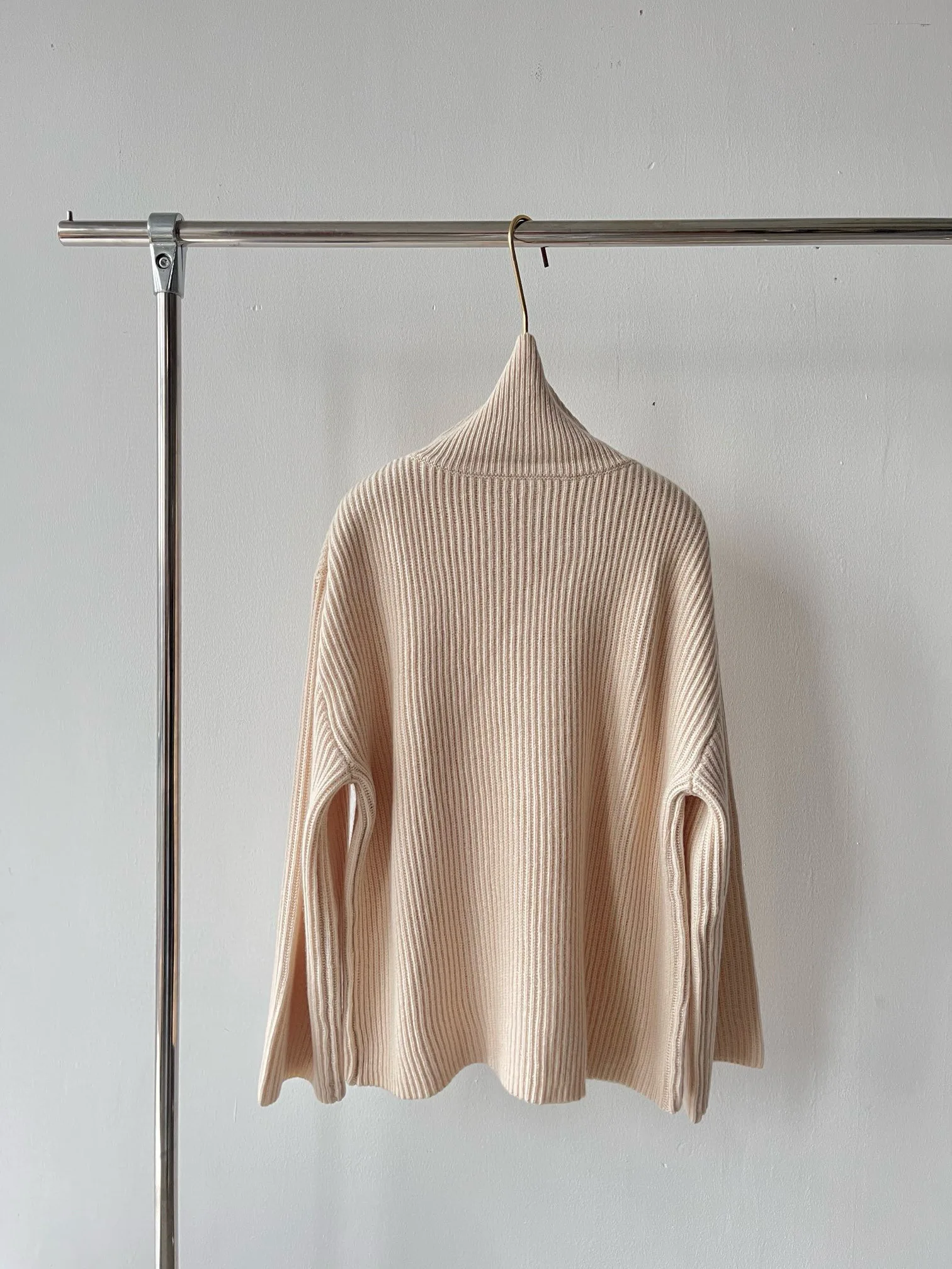 Elegant autumn-winter wool sweater