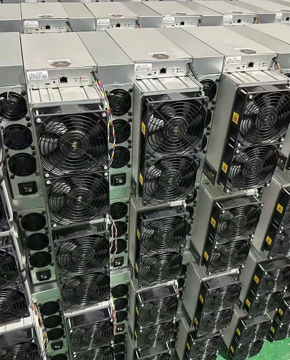 

Buy 3 get 2 free Bitmain Antminer S21 Pro+ 234T 3510W Bitcoin Miner