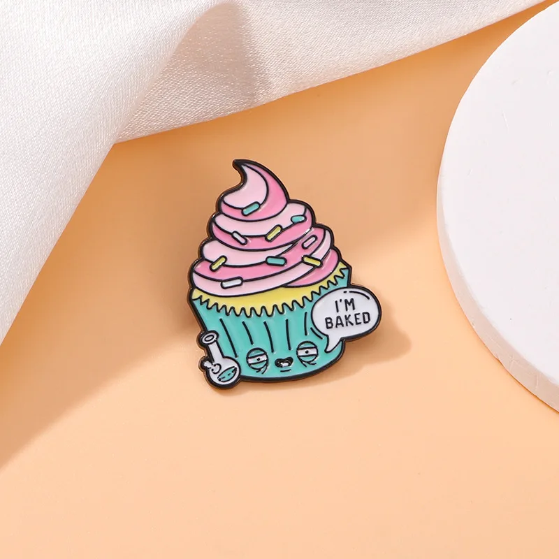 Cartoon Ice Cream Sundae Dessert Enamel Brooch Creative Cupcake Lapel Pin Badge Backpack Clothing Hat Accessories