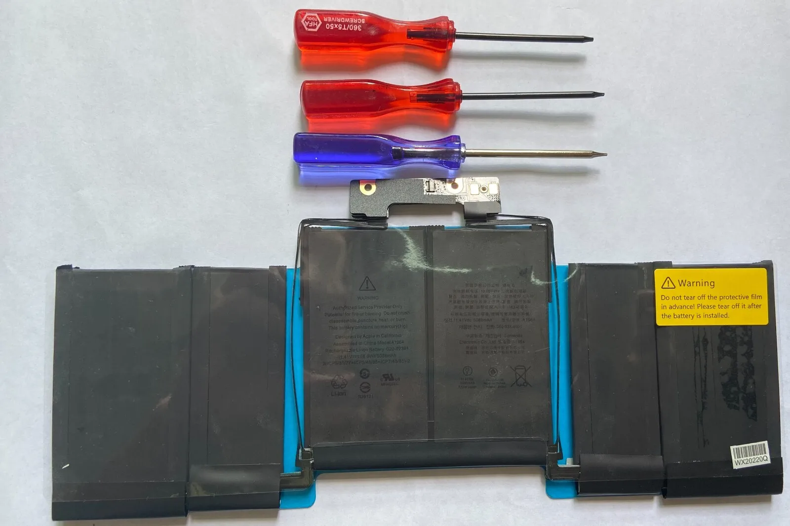 

New A1964 Laptop Battery For Apple macbook pro 2018 13'' EMC3214 A1989 A2251 Shipping With 24 hours