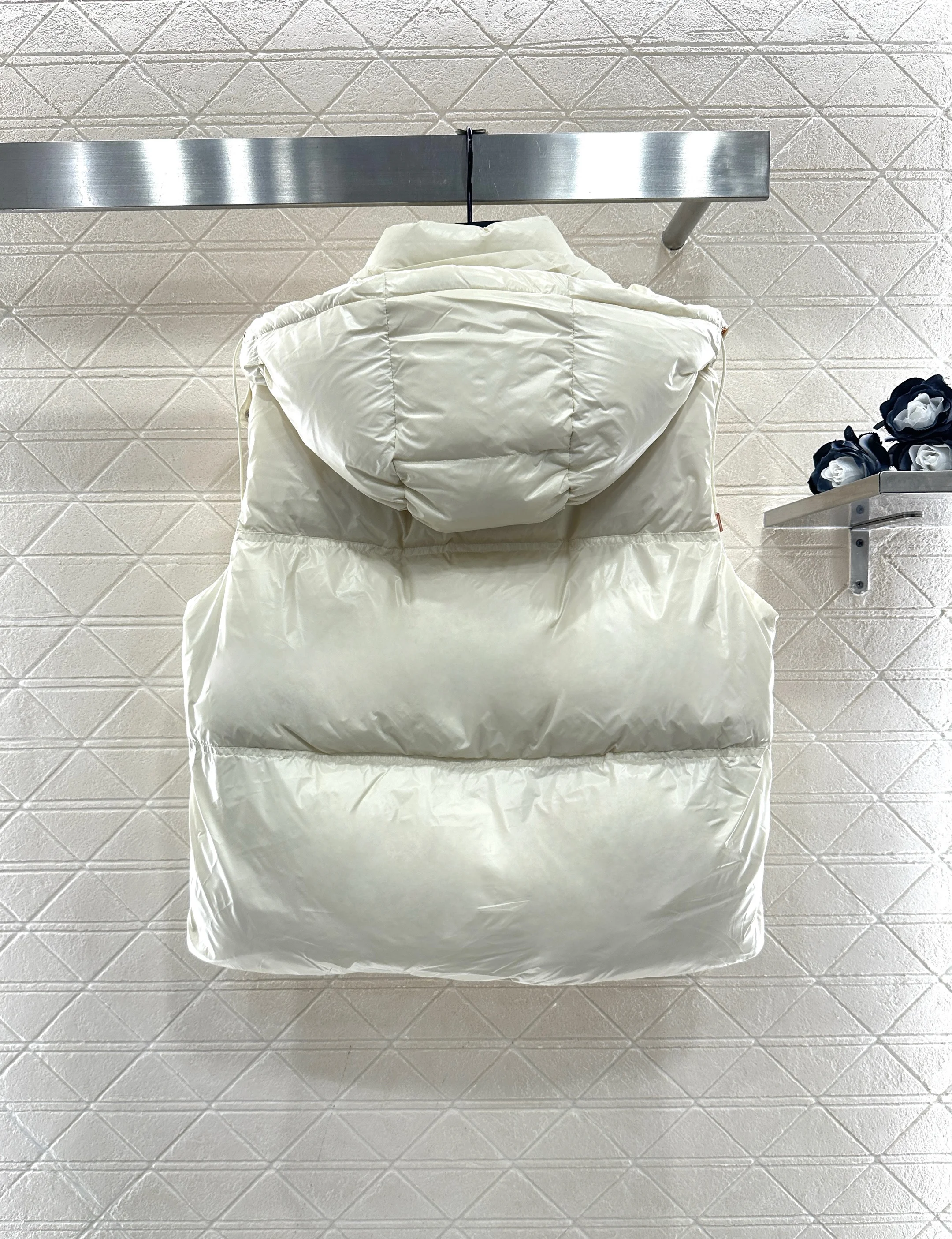 

Women's Detachable Hood Down Vest Windproof Waterproof Reflective Nylon White Goose Fill Slim Fit Winter Warm Puffer Gil