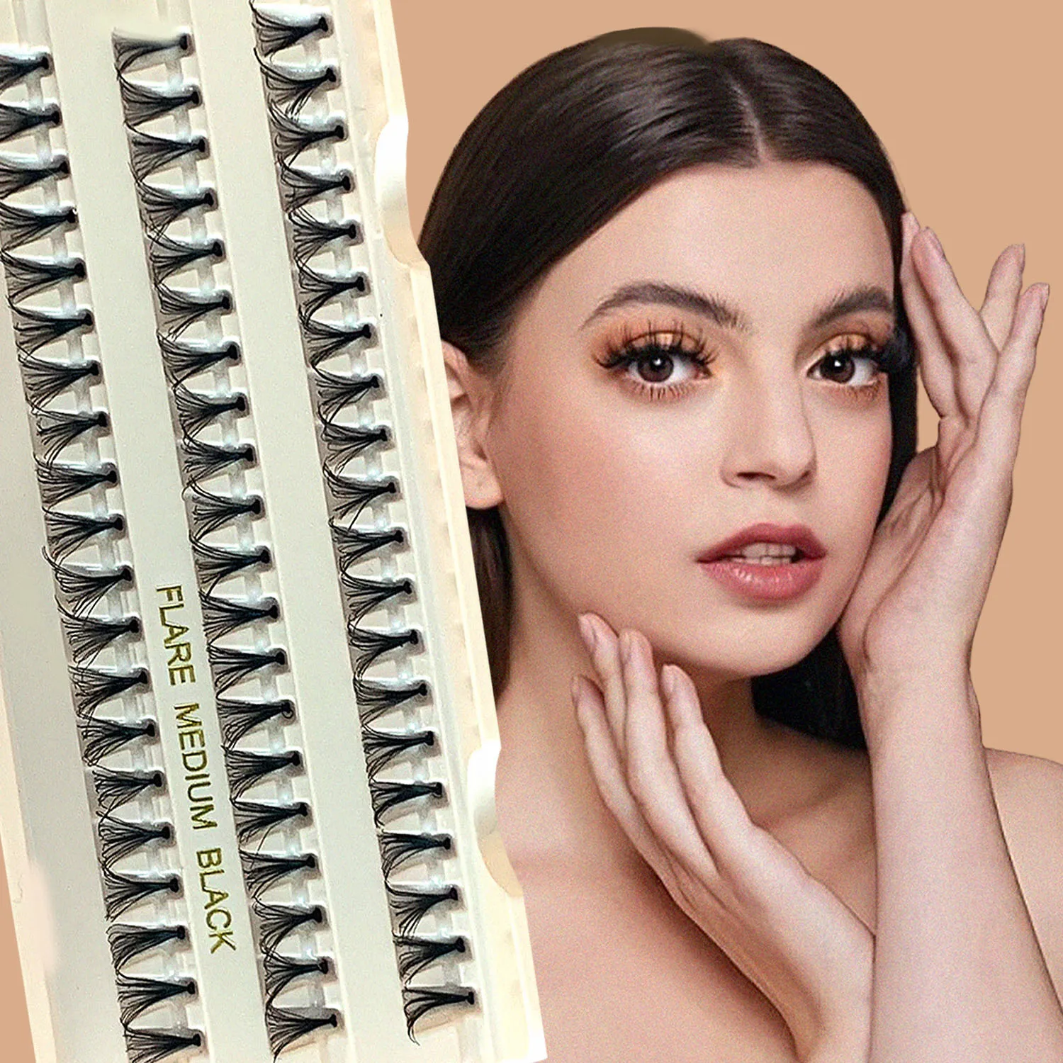 Le ciglia a fascia invisibile in stile coreano includono colla e pinzetta: piume luminose, soffici e naturalmente voluminose