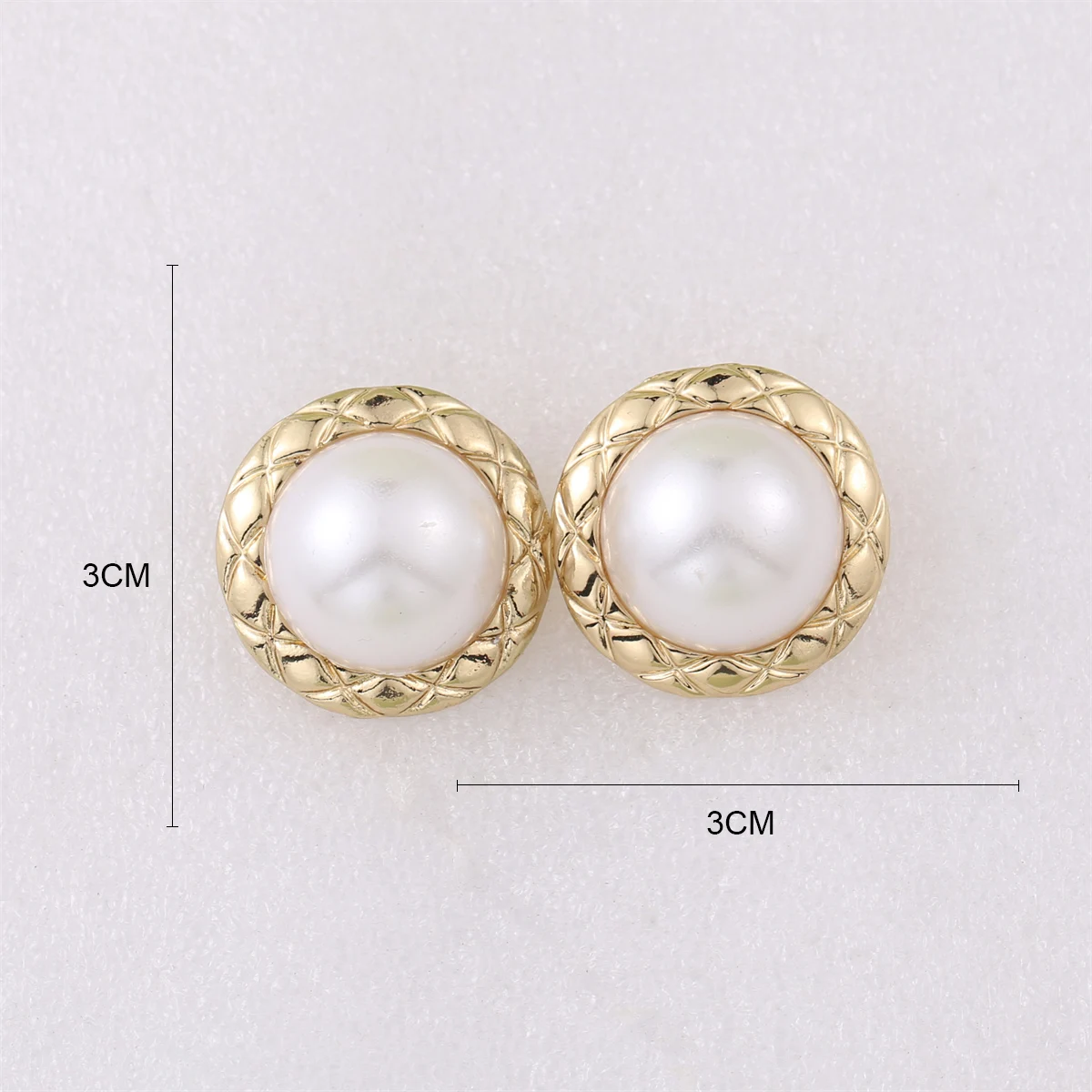 CARTER LISA Imitation Pearl Stud Earring for Women New Trend Classic Gold Big Round Earring Party Jewelry Accessories Gift