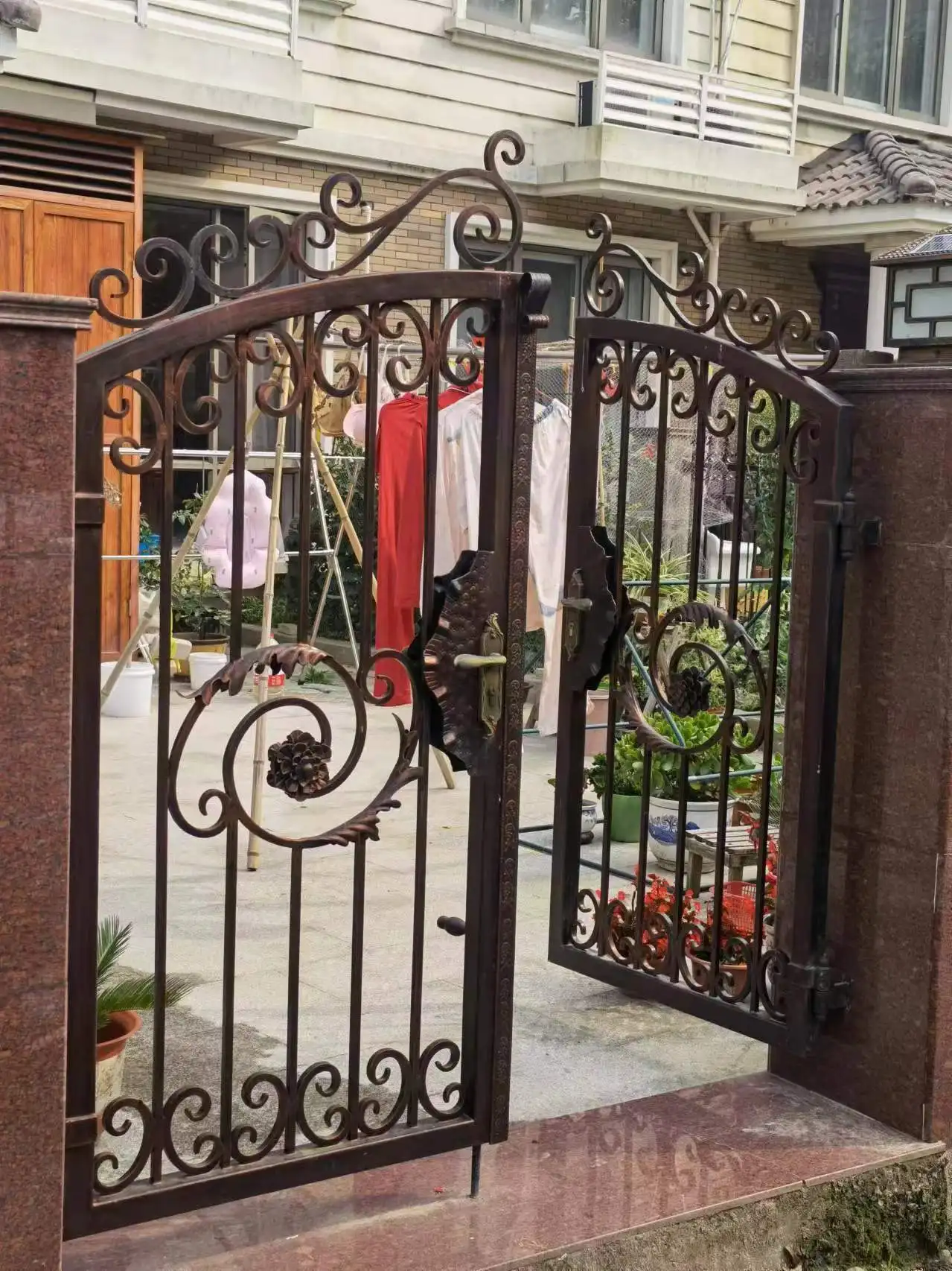 iron gate designs