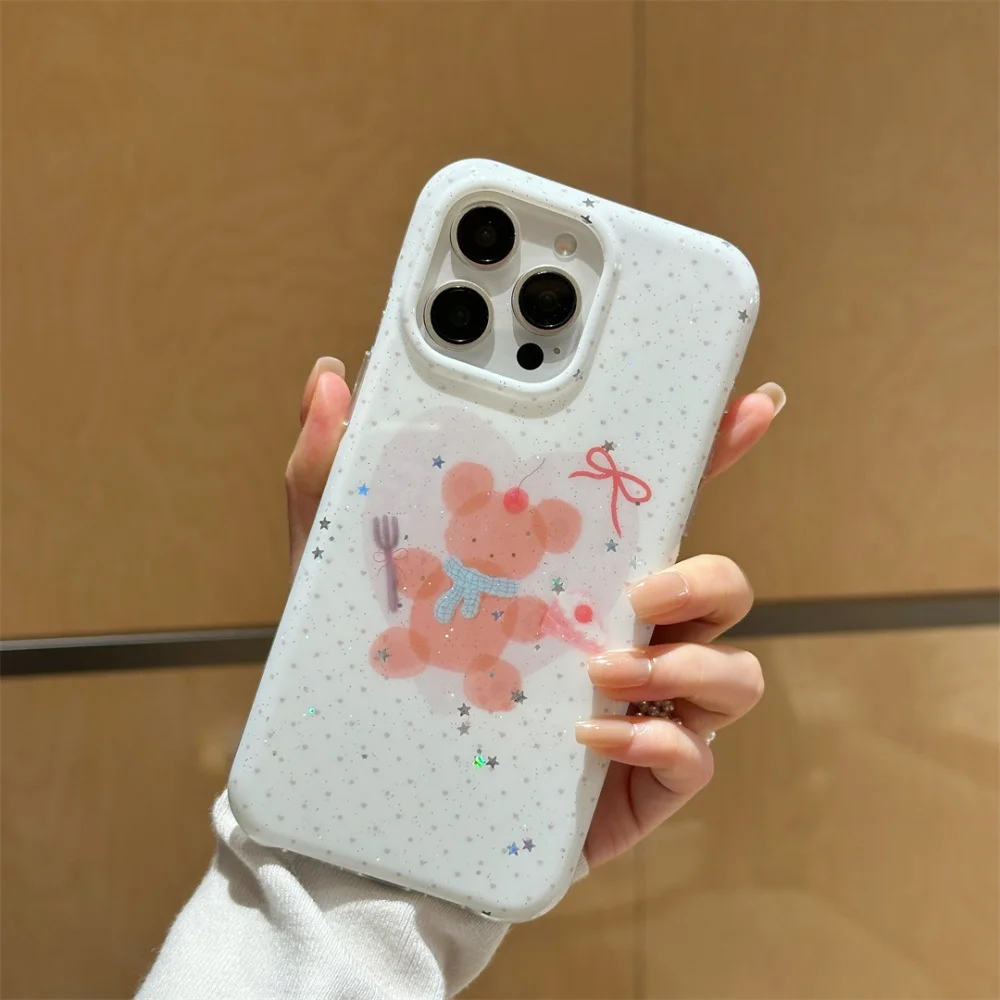 เคสโทรศัพท์ลายหมีน่ารัก เย็บแบบเรียบง่าย สำหรับ iPhone 17 16 ProMax 14 15 Pro เคสโทรศัพท์แบบใหม่ น่ารัก กันกระแทก ป้องกันอย่างดี