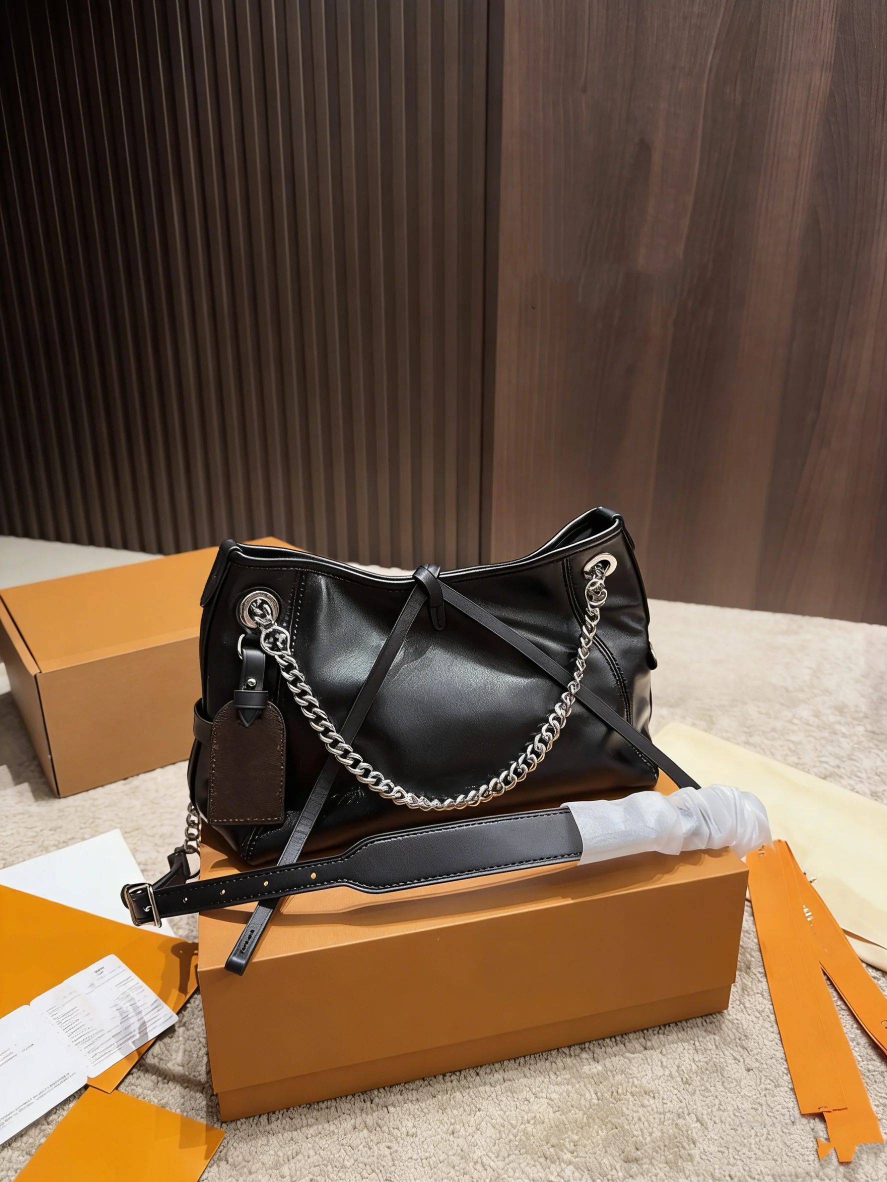 

Women's Black Leather Hobo Bag - Chunky Chain Strap Adjustable Belt Tag Detail Casual Crossbody Purse (Small Size)