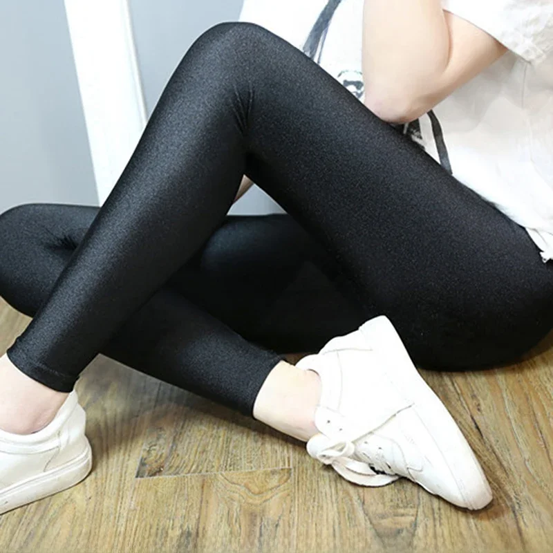 Femmes brillant noir Legging automne dames Push Up mince Leggings taille haute extensible doux grande taille femmes Leggings