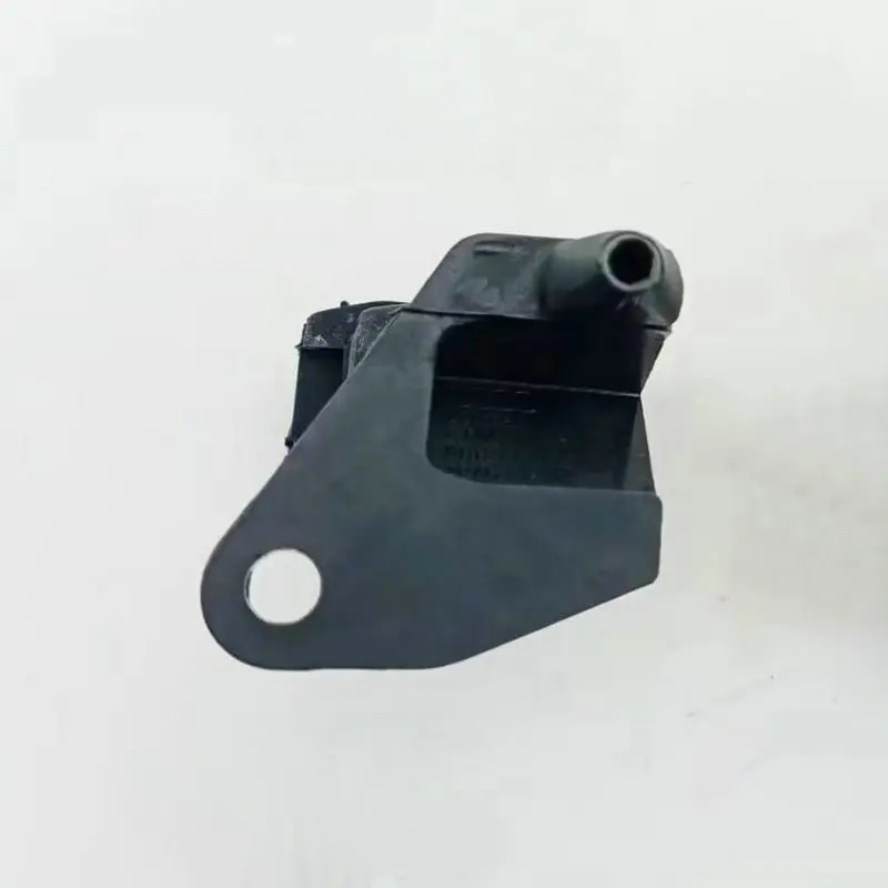 Apply to Audi Q5 Automobile air filter housing fixing bracket Air filter base Snap Clip Rubber cushion 8R0 133 426