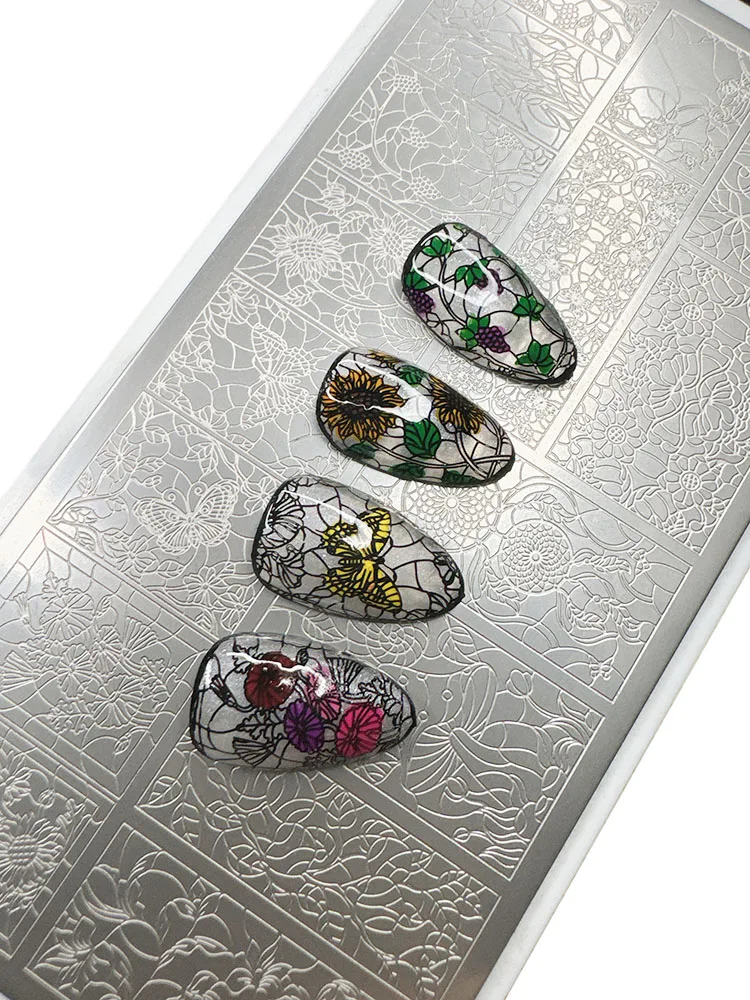 XMQ STAMPING NAGELPLATTEN BLUMEN TEMPLATES WERKZEUGE – Detail 1