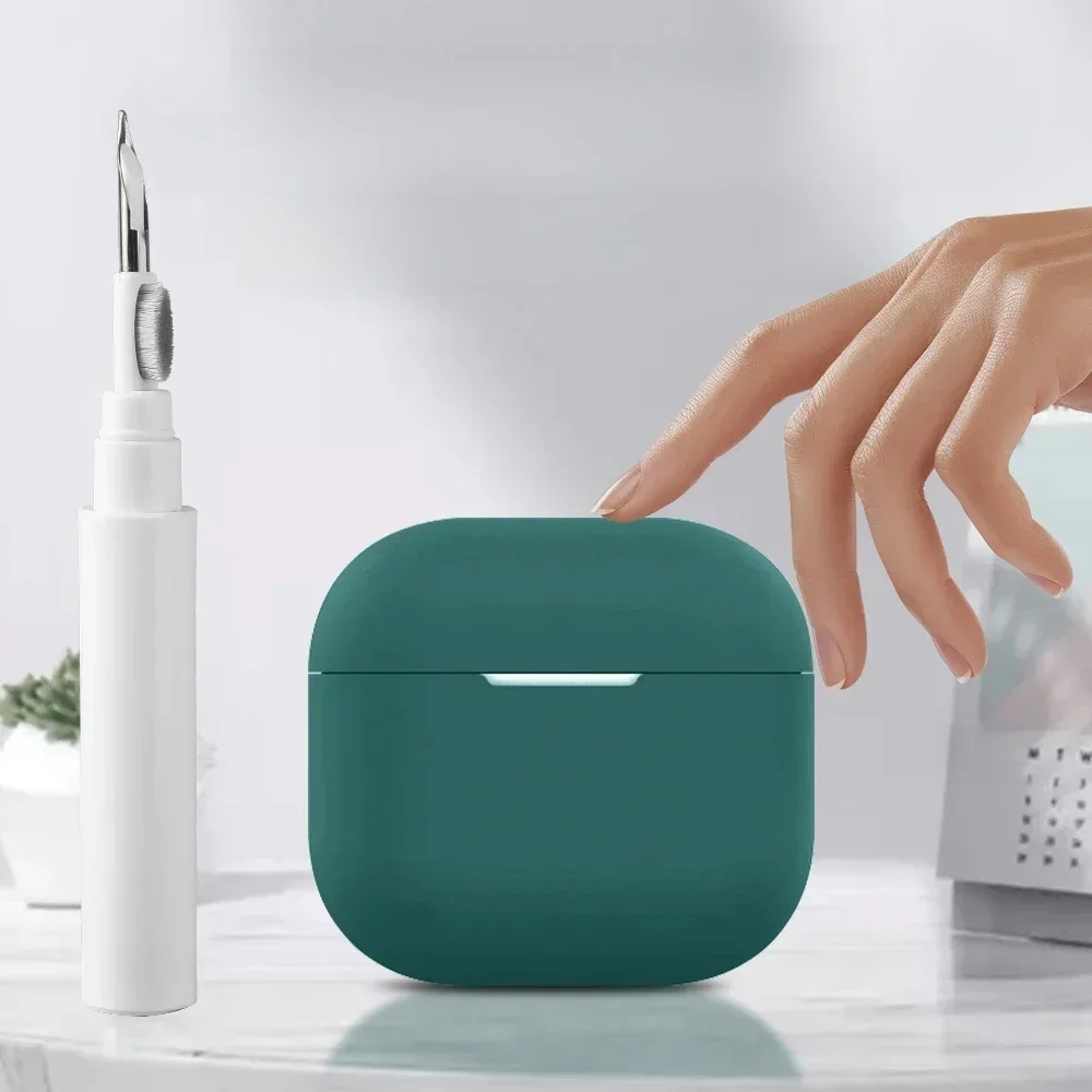 Coque en silicone pour AirPods 4 4ème avec ensemble de nettoyage étuis pour écouteurs sans fil housse pour Apple AirPods4 couvre accessoires pour écouteurs