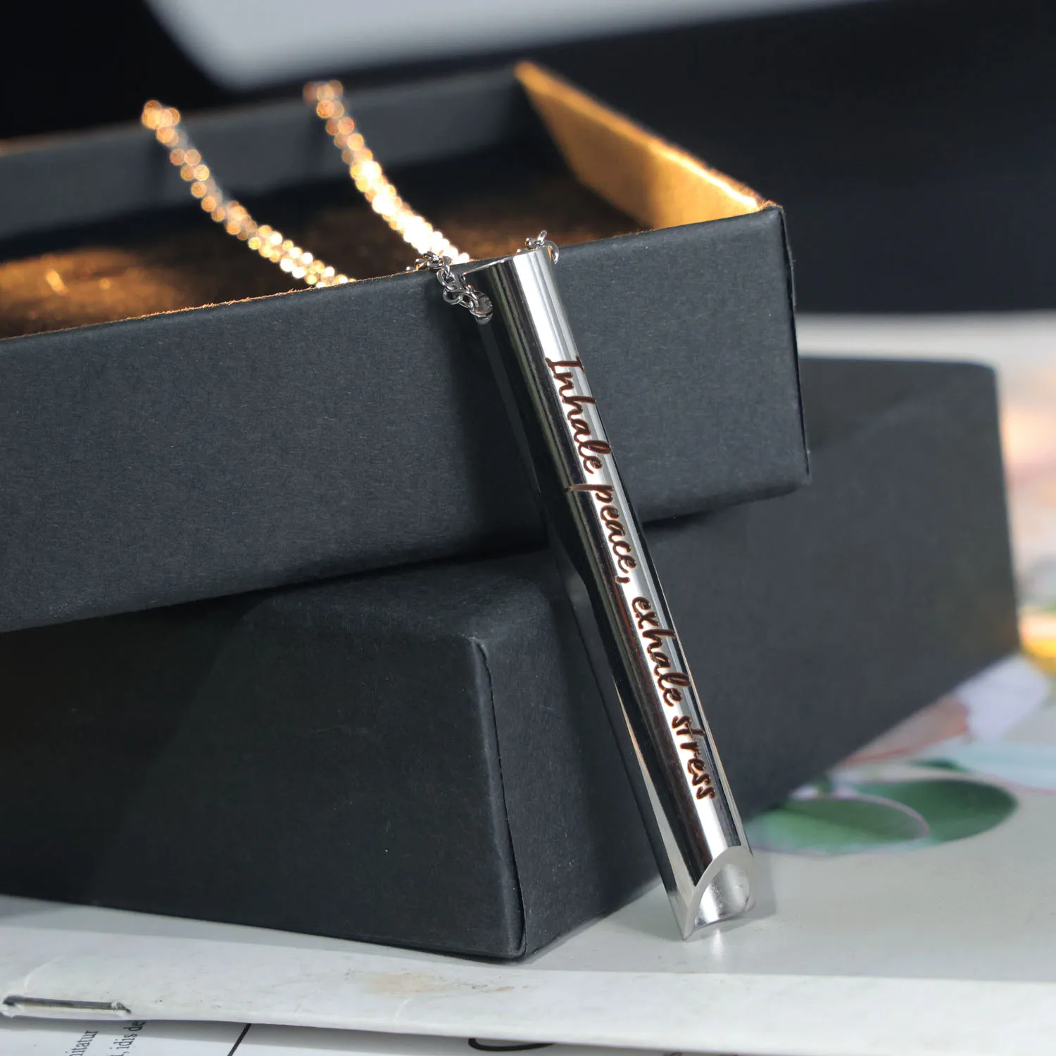 

Дыхательное ожерелье из нержавеющей стали, кулон со свистком, выгравированные воспоминания о клиентов, текст, регулировка дыхания, аксессуары для медленного давления