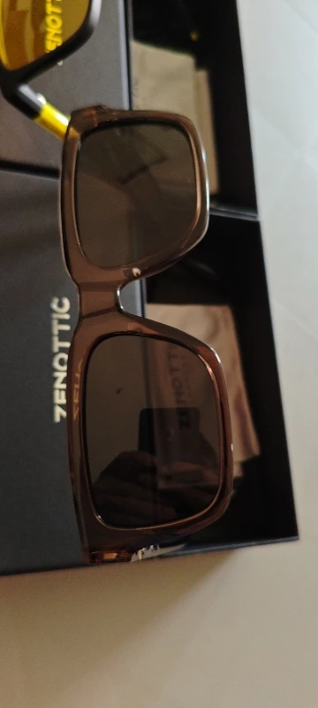 ZENOTTIC Premium Retro Polarized UV400 Sunglasses Review Image