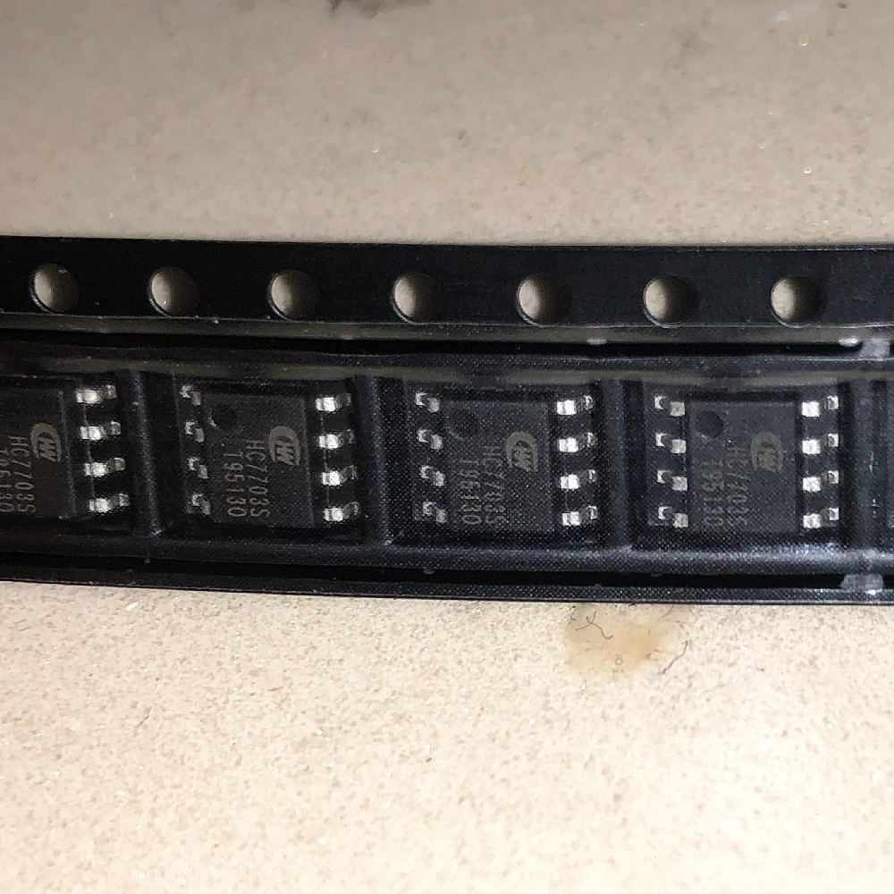 (10 sztuk) HC7703S SOP-8 kontrola mocy Chip odpowiedni do adapterów ładowarki