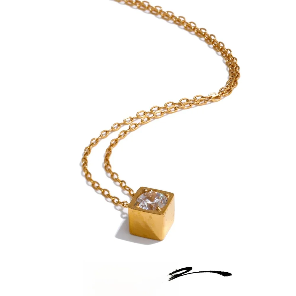 Yhpup « soyez prudent de votre Intention » collier carré délicat en acier inoxydable brillant zircone cubique pendentif bijoux chics 3