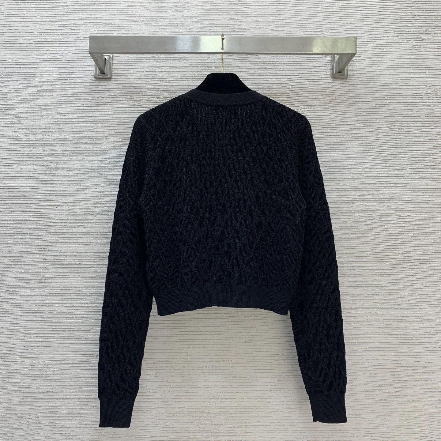 

High quality autumn and winter women's jacquard slim fit buckle round neck long sleeved short knitted cardigan top SU142