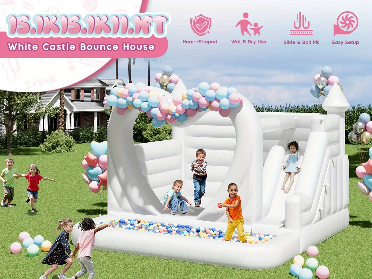 منزل ترتد أبيض جديد على شكل قلب مع حفرة كروية وقلعة بيضاء رطبة وجافة قابلة للنفخ مع منفاخ لحفلات الزفاف