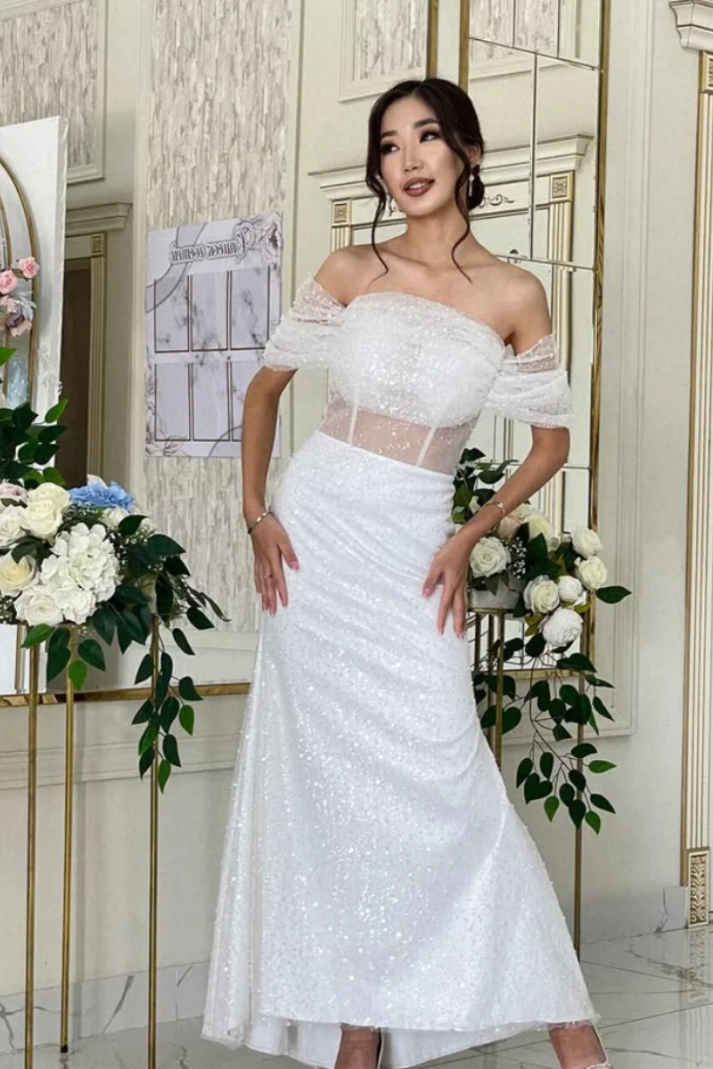 Jessica Splendidi abiti da sera bianchi con paillettes glitterate Abiti da ballo con spalle scoperte Slim Fit Abiti da festa di nozze personalizzati