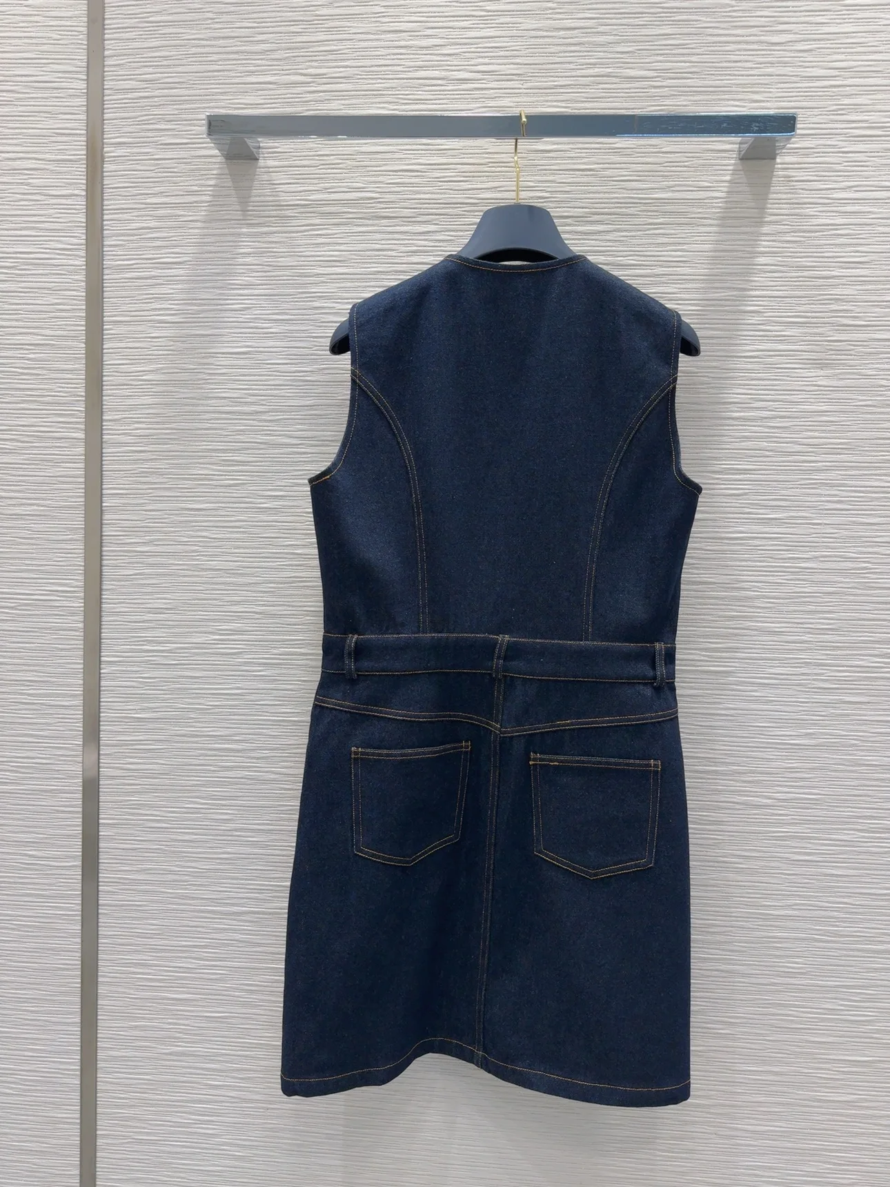 

2025 Summer Fashion New Women's Denim Pocket Zipper Cardigan Sleeveless Off-shoulder Round Neck Denim Dress