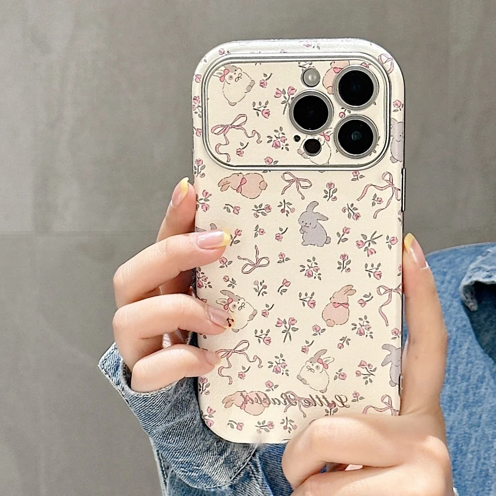 

Cute classic floral rabbit phone case for iPhone 17 16ProMax 14 15Pro protective case fashionable new shockproof protective case