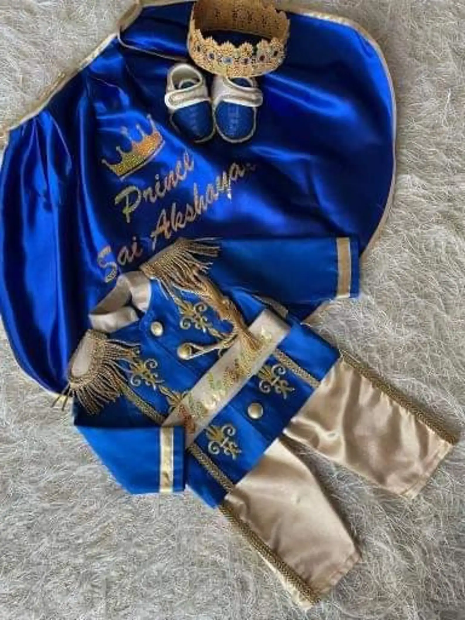 婴儿王子装 Mawlid/割礼庆典服 华丽礼服 - close-up view