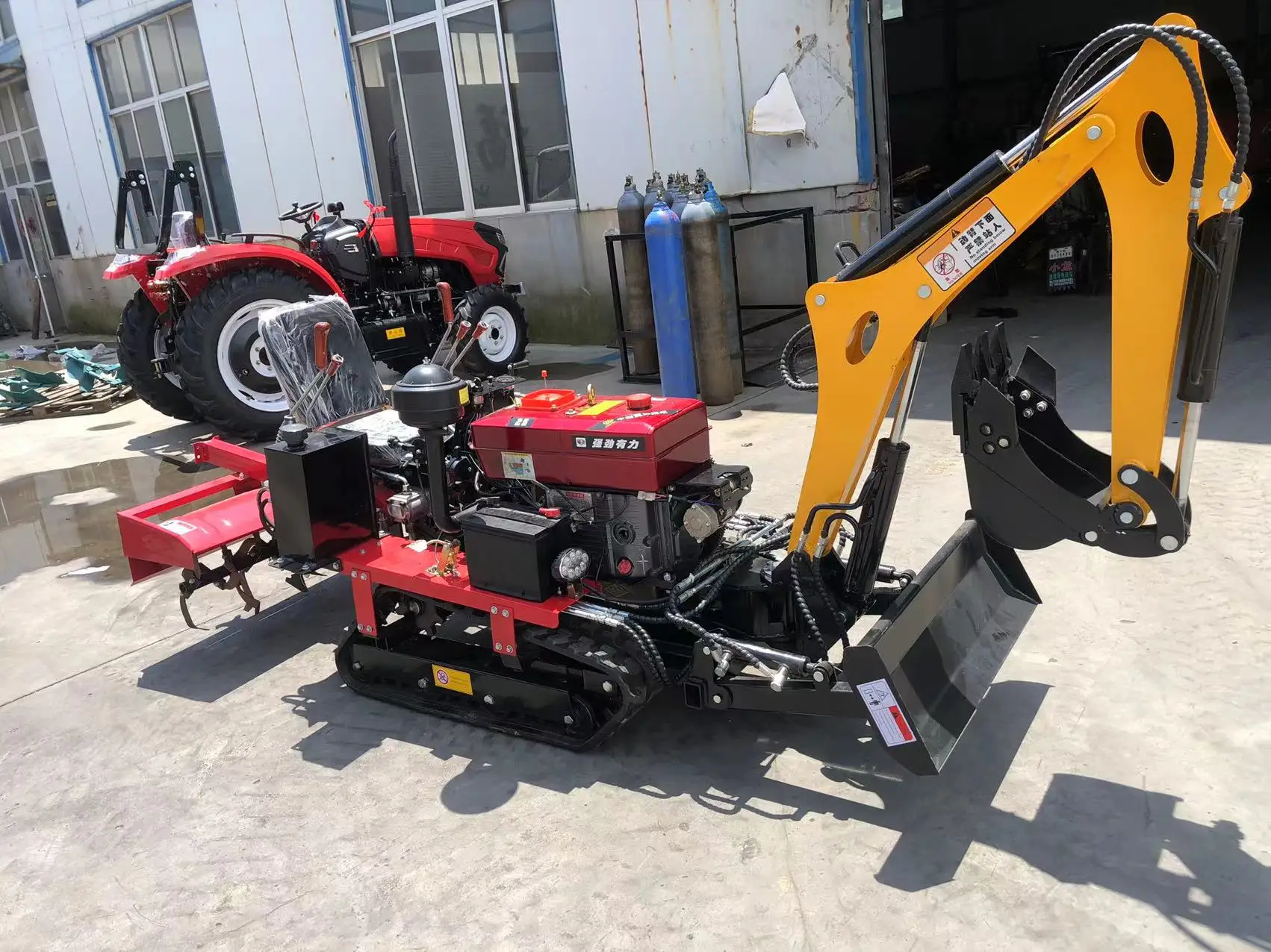 

Customization EPA Euro V Multi-Function Compact Tractor with Excavator 25HP Crawler Tractor Cultivator