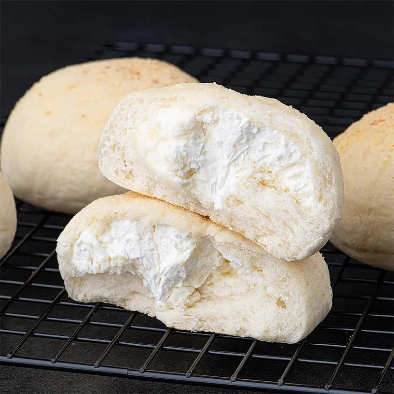 10 breads (100g per piece) cheese vagel cheese with plenty of cream cheese