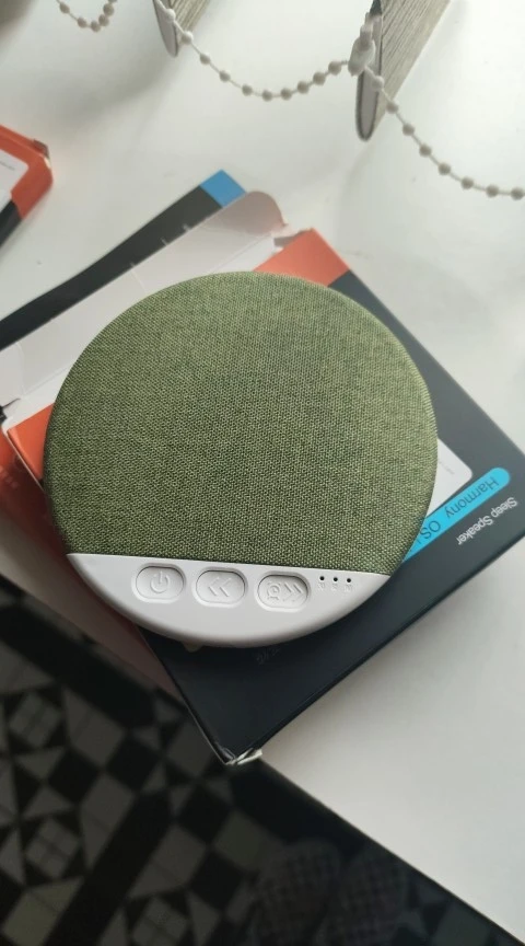 Under Pillow Mini Speaker 5.4 Hifi Stereo Sound Machine White Noise With 30/60/90 Min Timer For Bedroom Sleep photo review