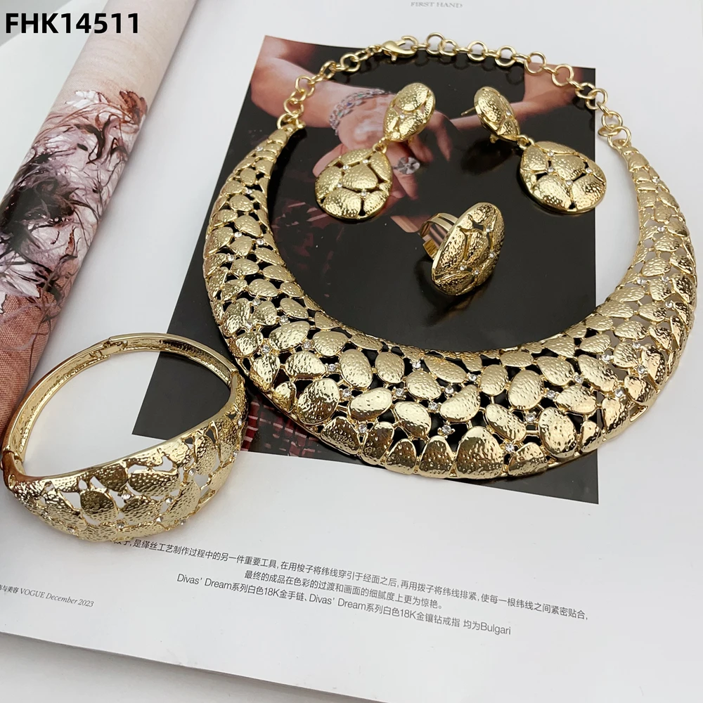 

Дубайские комплекты ювелирных изделий для женщин с ожерельем, браслетом, серьгами, 4 шт., золотые украшения для свадебной вечеринки FHK14511