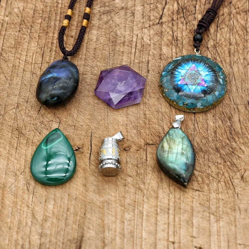 Collier pendentif en pierre naturelle fait main pour hommes et femmes, bijoux fantaisie, cadeau à breloques